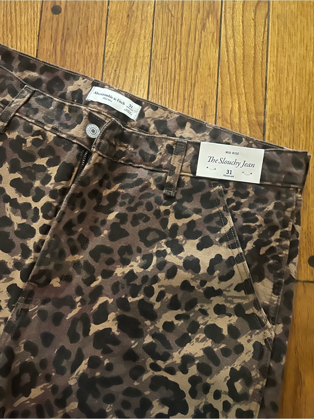 Abercrombie slouchy Jean Women's Leopard Print Jeans - Brown/Black - Picture 5 of 5